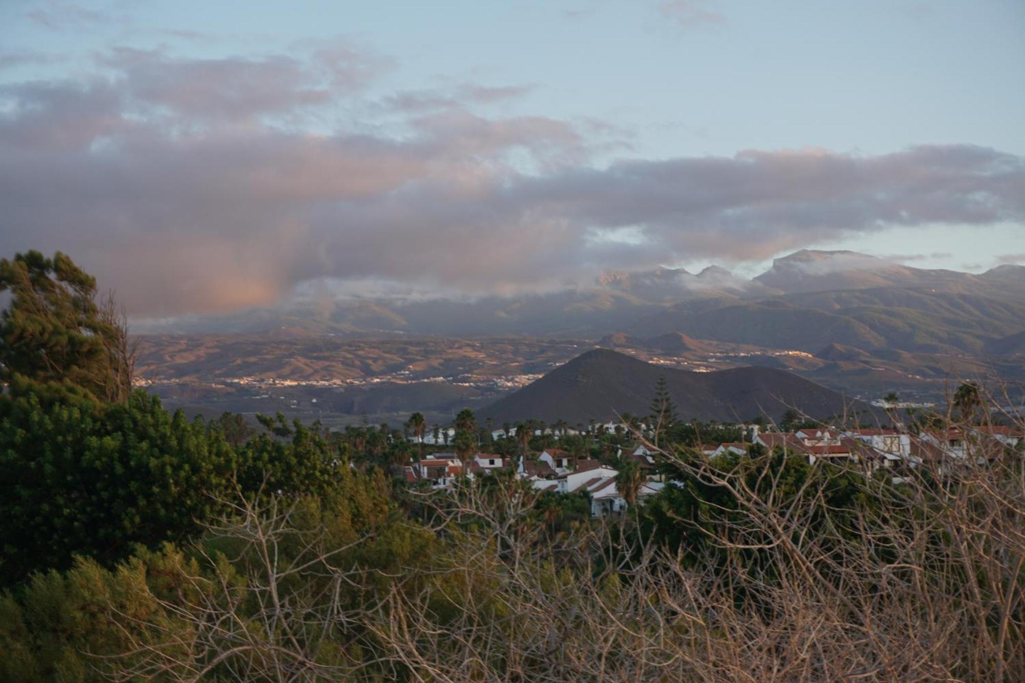 Golf Del Sur Apartment - Magnificent Panorama Of The Ocean, El Teide, And Montana Roja ซานมิเกลเดียโบนา ภายนอก รูปภาพ