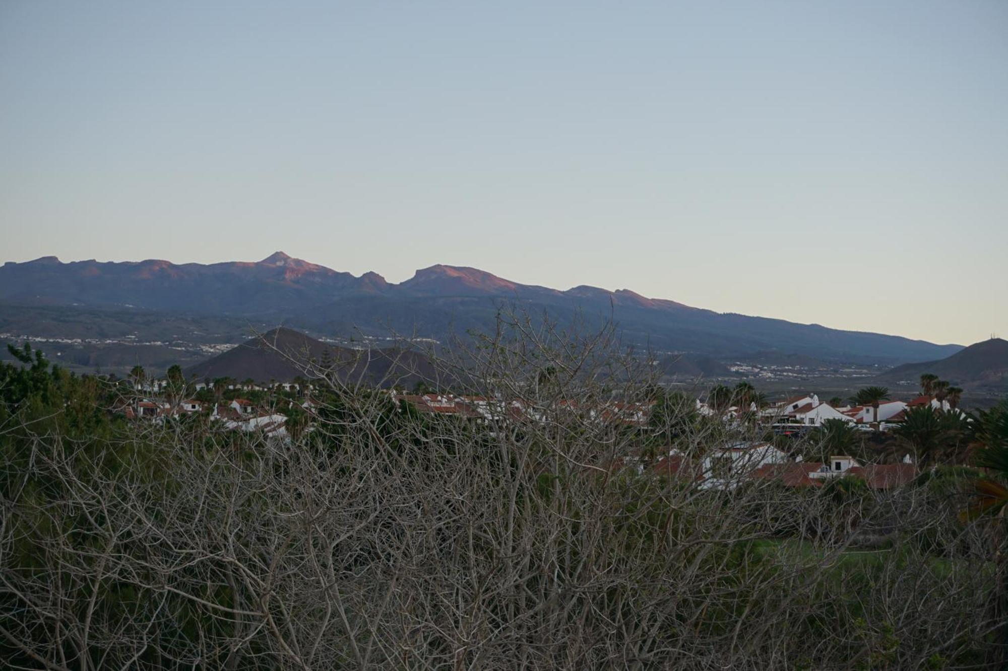 Golf Del Sur Apartment - Magnificent Panorama Of The Ocean, El Teide, And Montana Roja ซานมิเกลเดียโบนา ภายนอก รูปภาพ